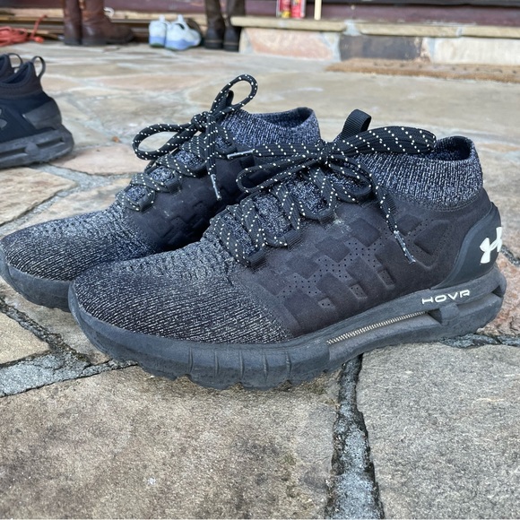 Men’s under armour hovr shoes - Picture 2 of 3